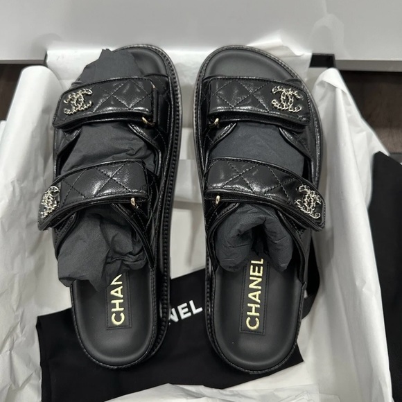 2024P CHANEL BLACK LEATHER OPEN DAD QUILTED CC LOGO SLIDE SANDALS SLIDES MULES - Picture 3 of 15